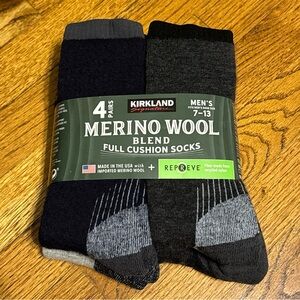 Kirkland merino wool blend full cushion socks NWT